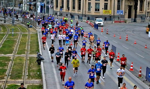 İzmir trafiğine maraton düzenlemesi- Haber Şafak