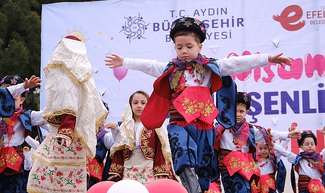 Aydın Büyükşehir Belediyesi'nin çocuk gelişim merkezlerinde, Türkiye Büyük Millet Meclisi'nin kuruluşunun 104. yıl dönümü ve Ulusal Egemenlik ve Çocuk Bayramı coşkuyla kutlandı- Haber Şafak