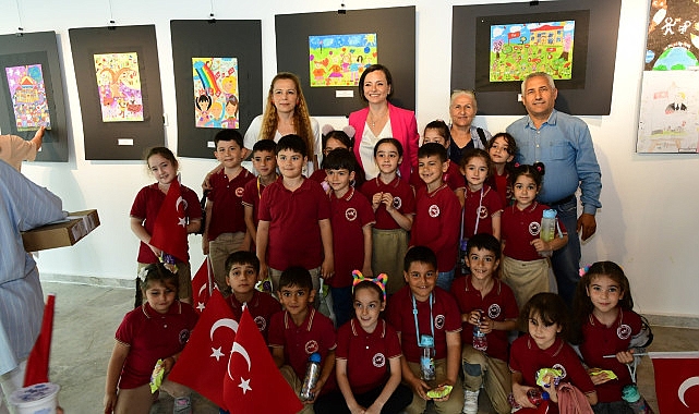 Başkan Kınay çocuklara resim yarışması ödüllerini verdi: Yazmaktan ve çizmekten asla vazgeçmeyin- Haber Şafak