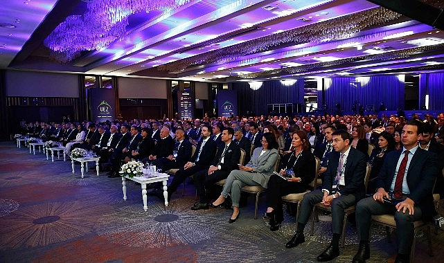 Dünya Liderleri Uludağ Ekonomi Zirvesi'nde! Uludağ Ekonomi Zirvesi'nin açılış konuşmasını Hazine ve Maliye Bakanı Mehmet Şimşek yapacak- Haber Şafak