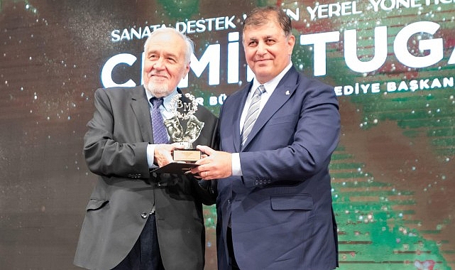 Başkan Tugay'a “Sanata Destek" Ödülü- Haber Şafak