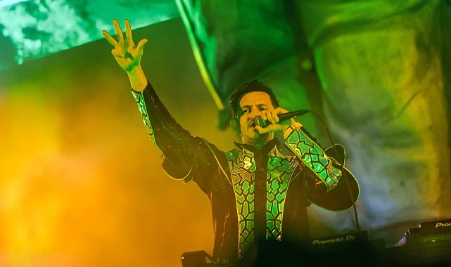 Burak Yeter Performansıyla Antalyalıları Büyüledi- Haber Şafak
