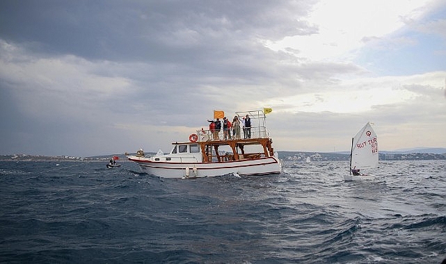 Çeşme'de TYF Kamil Yıldırım Optimist Trofesi Yelken Yarışladı Başladı- Haber Şafak