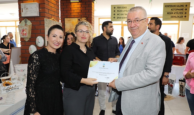 Edremit &apos;AGM Yıl Sonu' gösterisi yoğun ilgi gördü- Haber Şafak