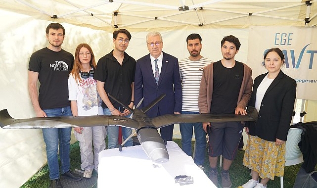 Egeli gençlerin tasarladığı İHA,  TEKNOFEST'te havalanacak- Haber Şafak