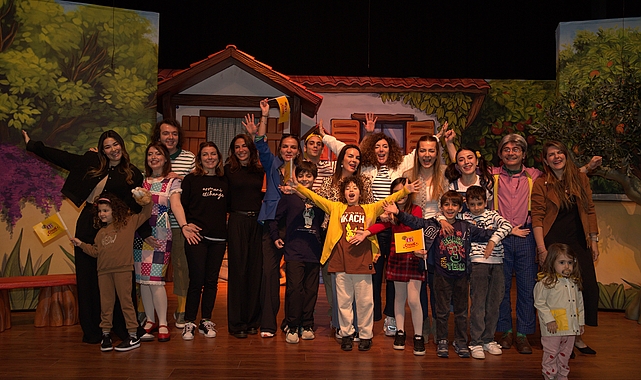 ETi Çocuk Tiyatrosu, yeni oyunu “Bir Bilmecem Var Çocuklar"ın ilk gösterimini ünlü isimlerle gerçekleştirdi- Haber Şafak