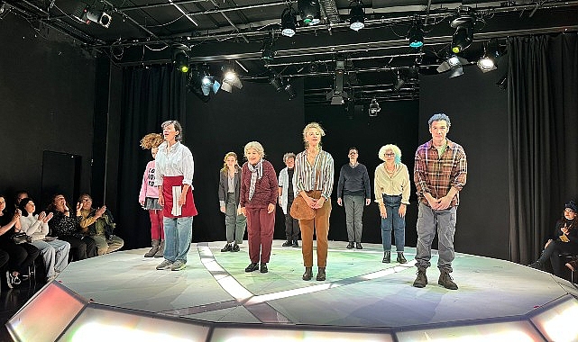 İstanbul Büyükşehir Belediyesi Şehir Tiyatroları, “Sivrisinekler" adlı oyununu 11. Frankfurt Türk Tiyatro Festivali kapsamında Frankfurt seyircisiyle buluşturdu- Haber Şafak