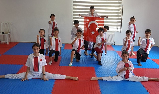 Keçiören Belediyesi, yaz tatilini Ankara'da geçirecek olan çocuklar için yaz spor okulu açıyor- Haber Şafak
