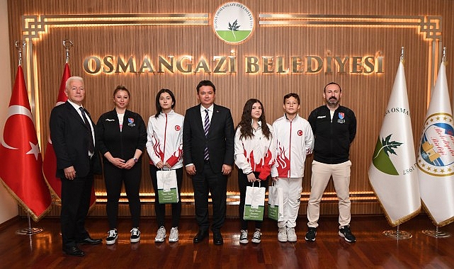 Şampiyon sporculardan Başkan Aydın'a ziyaret- Haber Şafak