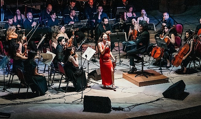 Büyükşehir Orkestrası ve Esther Abrami'den Muhteşem Konser – Haber Şafak