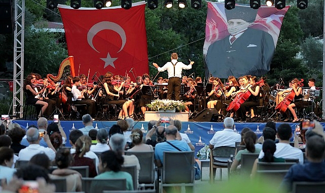 Narlıdere Belediyesi Çocuk Senfoni Orkestrası, 2023-2024 dönemi çalışmalarını 'yaz' konseri ile taçlandırdı- Haber Şafak