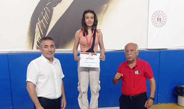 Nevşehir Belediyesi sporcuları, Mersin'de katıldıkları Kick Boks Türkiye Şampiyonası Grup Seçmeleri müsabakalarında önemli dereceler elde etti- Haber Şafak
