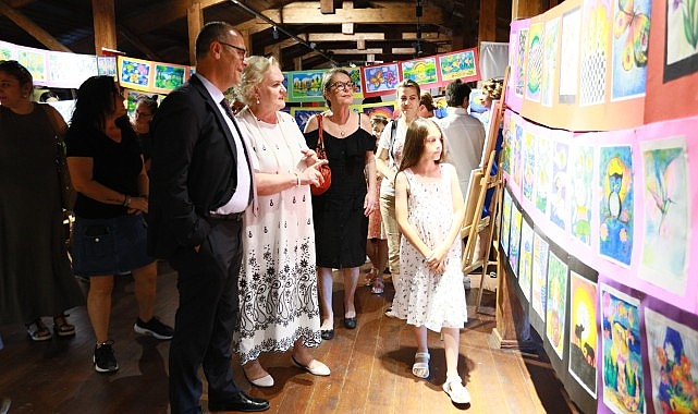 Selçuk Efes Kent Belleği hafta sonu öğrencilerin yoğun katılımı ile gerçekleşen önemli bir resim sergisinin açılışına ev sahipliği yaptı- Haber Şafak