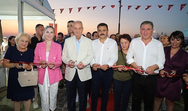 3. Dikili Kitap Günleri “Aydınlık Bir 100 Yıla Doğru Türkiye”  Temasıyla Kapılarını Açtı- Haber Şafak