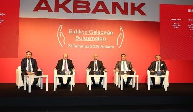 Akbank, İş Dünyasının Liderleriyle Birlikte Geleceği Şekillendirmeye Devam Ediyor- Haber Şafak
