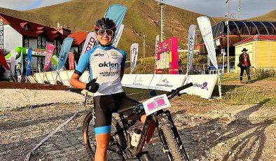 Akfen İnşaat’ın Desteklediği Milli Sporcu Ekin Ereke Bisiklette U23 Türkiye Şampiyonu Oldu- Haber Şafak