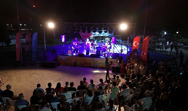 Aydın Büyükşehir Belediyesi, “Yaz Konserleri” etkinlikleri kapsamında bu kez Germencik Belediye Parkı’nda muhteşem bir konser gerçekleştirdi- Haber Şafak