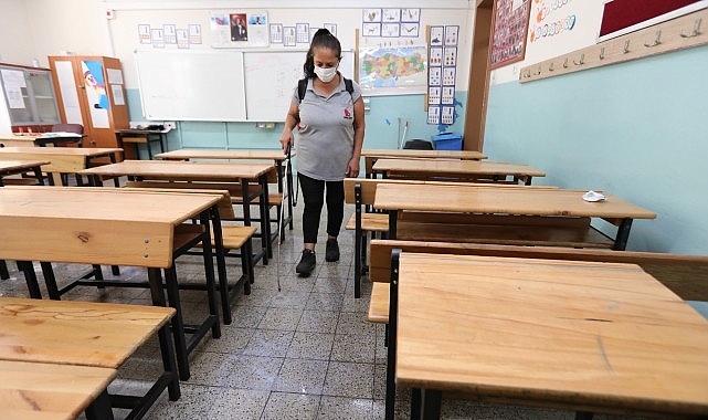Bayraklı’da okullar dezenfekte ediliyor- Haber Şafak