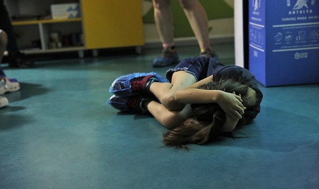 Büyükşehir kreşlerinde deprem eğitimi- Haber Şafak