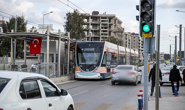 Çiğli ve Karşıyaka tramvay hatlarında aktarmasız ulaşım kolaylığı başlıyor- Haber Şafak