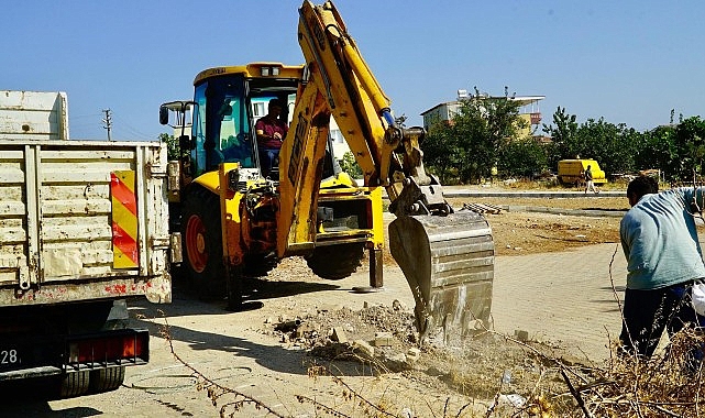 Didim Belediyesi Fen İşleri Müdürlüğü ekipleri tarafından sürdürülen yol yapım ve bakım çalışmaları tüm hızıyla devam ediyor- Haber Şafak