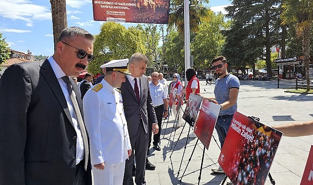 Gölcük’te 15 Temmuz Şehitleri Anma, Demokrasi ve Milli Birlik Günü törenleri, Şehitler Mezarlığı’nda şehitlerin kabirleri başında edilen dualar ile başladı- Haber Şafak