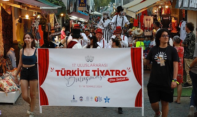 İzmir Büyükşehir Belediyesi ve Efes Selçuk Belediyesi desteği ile düzenlenen 17. Uluslararası Türkiye Tiyatro Buluşması Efes Selçuk’ta başladı- Haber Şafak