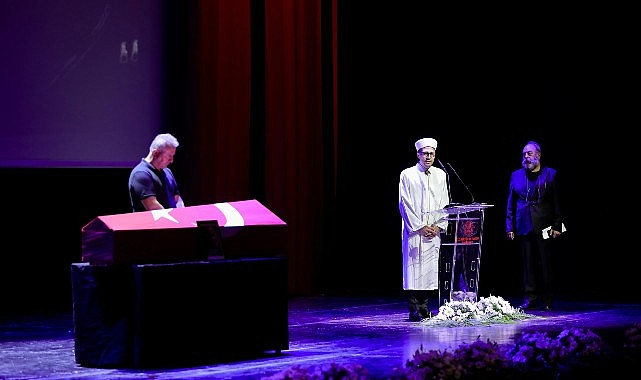 Kenan Işık İçin AKM’de Anma Töreni Düzenlendi Ekrem İmamoğlu: Hepimizi Ortak Bir Duyguda Birleştirdi- Haber Şafak
