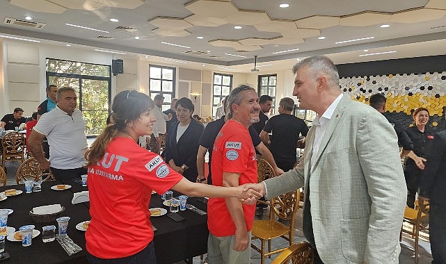 Kocaeli Büyükşehir Belediyesi koordinesinde düzenlenen Afet Koordinasyon Toplantısı, Gölcük Belediyesi ev sahipliğinde gerçekleştirildi- Haber Şafak