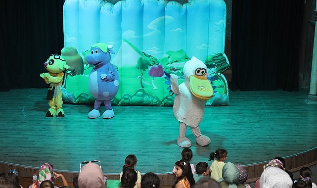 Nevşehir Belediyesi tarafından bu yıl ilk kez düzenlenen Kapadokya Çocuk Festivali başladı. 21 Temmuz Pazar akşamına kadar sürecek olan festivalin ilk gününde çocuklar doyasıya eğlendi- Haber Şafak