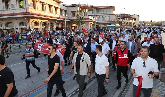 Selçuklu Belediye Başkanı Ahmet Pekyatırmacı Mevlana Meydanı’nda düzenlenen 15 Temmuz Demokrasi ve Milli Birlik Günü etkinliklerindeki coşkuya ortak oldu- Haber Şafak