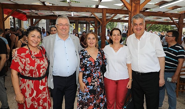 Tarihi Çınaraltı Çay Bahçesi yeniden açıldı- Haber Şafak