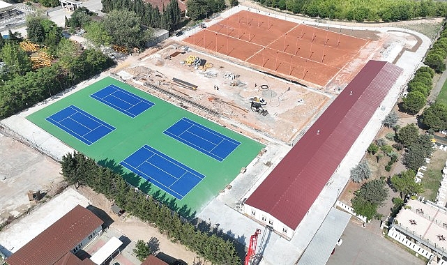 Tenis Merkezi’nde balon kortlar boyandı- Haber Şafak