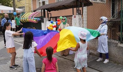 Üsküdar Belediye Başkanı Sinem Dedetaş “Gezgin Oyun Parkı” etkinliklerinin ilkini Çengelköy Huzurtepe Sokak’ta başlattı- Haber Şafak