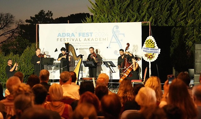 Bu yıl 2.’si düzenlenen Uluslararası ADRA’FEST’te açılış konseri, bugün saat 20.30’da Burhaniye Ören’deki Adramytteion Kazı Evi’nde gerçekleşti- Haber Şafak