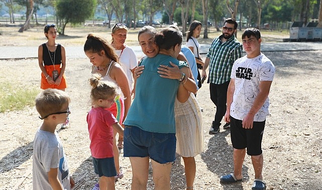 Efes Selçuk’un engelsiz çocukları engelsiz kampta doyasıya eğlendi- Haber Şafak