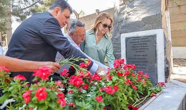 Efsane Başkan Aydın Erten mezarı başında anıldı- Haber Şafak