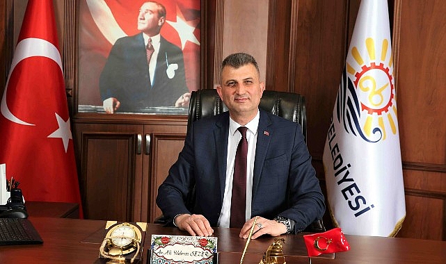 Gölcük Belediye Başkanı Ali Yıldırım Sezer, yayınladığı mesaj ile 30 Ağustos Zafer Bayramı’nın 102. Yılını kutladı- Haber Şafak