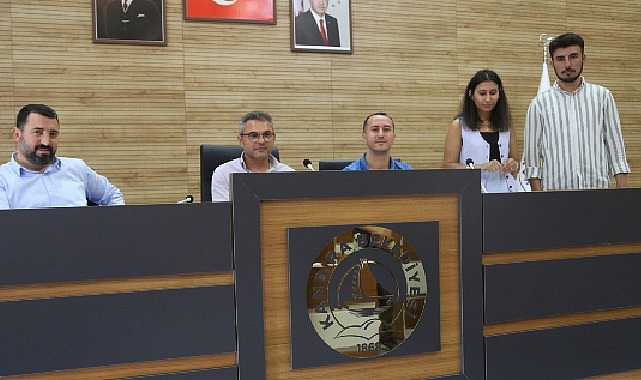 Kandıra Belediyesi’nde belediye iştiraki şirketler bünyesinde çalışan 245 işçi personel için yeni promosyon ihalesi düzenlendi.- Haber Şafak