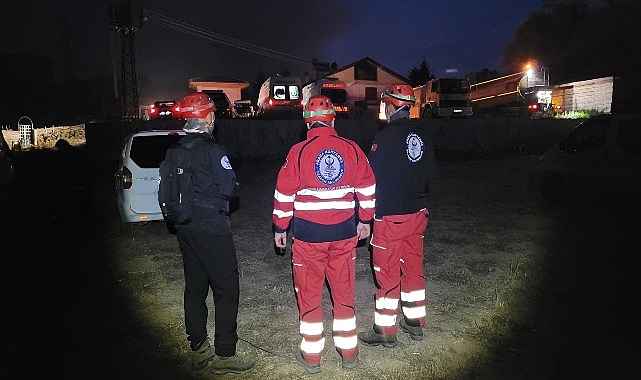 Kızılcahamam’da yangın, ekipler çalışmalarını sürdürüyor- Haber Şafak