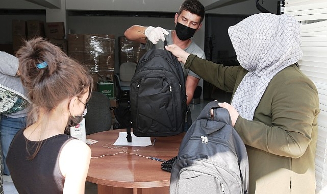 Nilüfer Belediyesi’nden öğrencilere kırtasiye desteği- Haber Şafak
