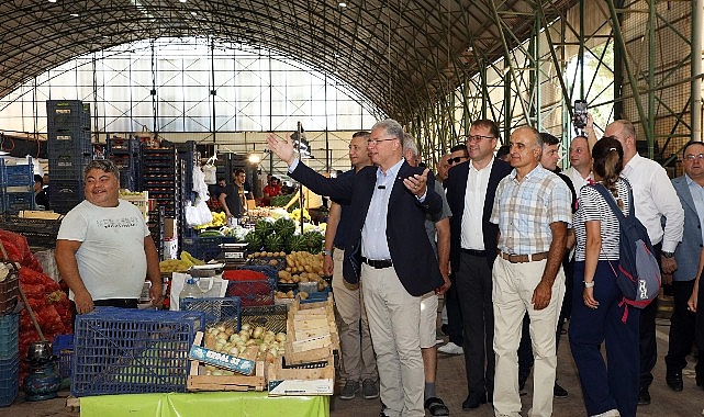 Ömerbey Mahallesi dolgu alanında bulunan ve 2019 yılında faaliyetlerine son verilen kapalı pazar yeri, 5 yıl aradan sonra yeniden açıldı- Haber Şafak