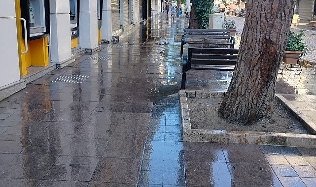 Salihli Belediyesi Caddelerde Yıkama Çalışması Gerçekleştirdi- Haber Şafak