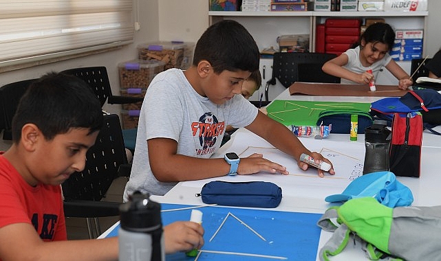 Yaz kurslarında çocuklar eğlenerek öğreniyor- Haber Şafak