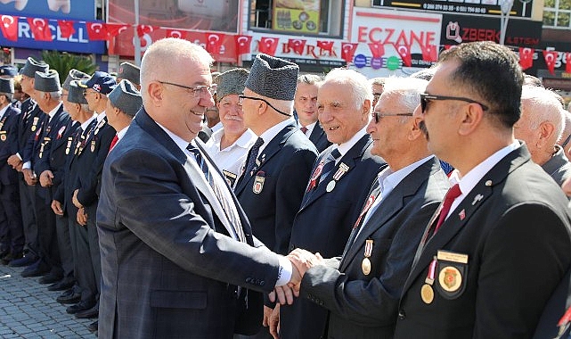 19 Eylül Gaziler Günü Edremit ilçesinde düzenlenen törenlerle kutlandı.- Haber Şafak