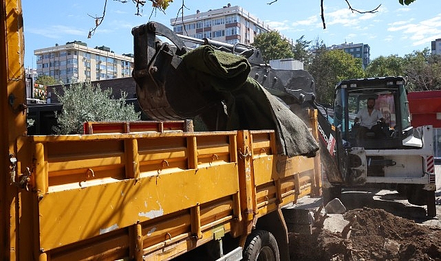 Bakırköy Belediyesi’nin kaldırım işgallerine karşı denetimi devam ediyor.- Haber Şafak