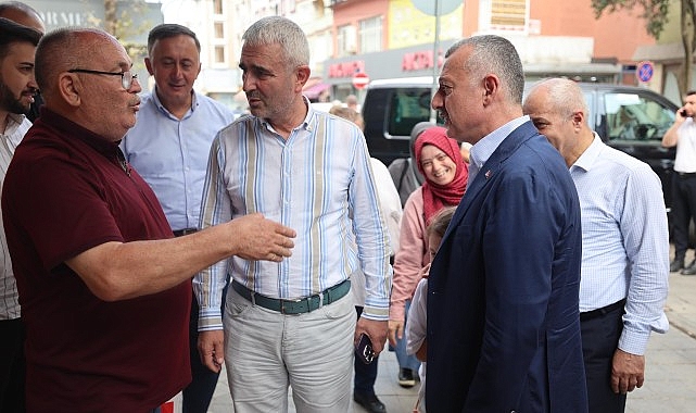 Başkan Büyükakın, Gebze’de esnafla bir araya geldi;  “Gayretle çalışıyor, her köşede hizmet üretiyoruz”- Haber Şafak