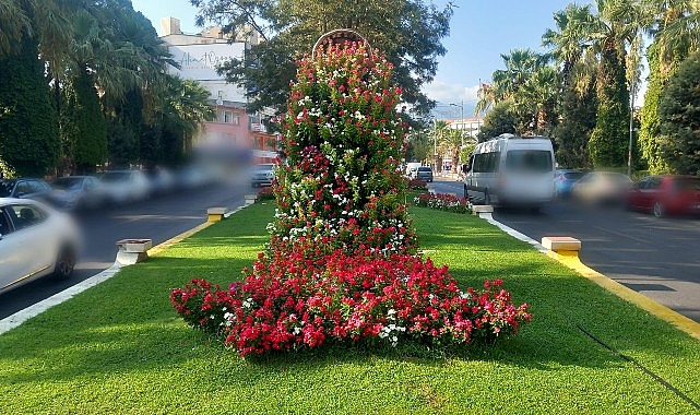 Başkan Çerçioğlu kenti Cumhuriyetin renkleriyle süslüyor- Haber Şafak