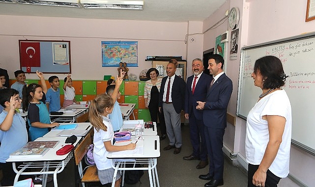 Başkan Önal’dan öğrencilere sürpriz ziyaret- Haber Şafak