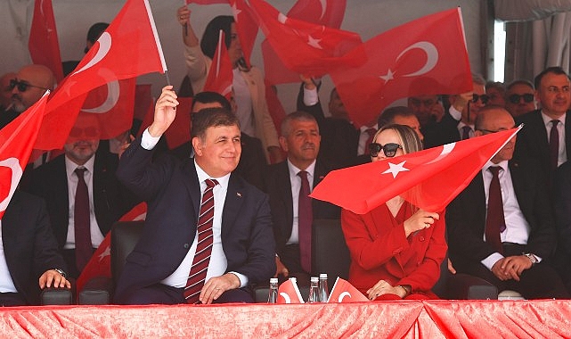 Başkan Tugay 9 Eylül için mesaj yayımladı “İzmir’in dağlarında her daim çiçekler açtıracağımıza söz veriyorum”- Haber Şafak